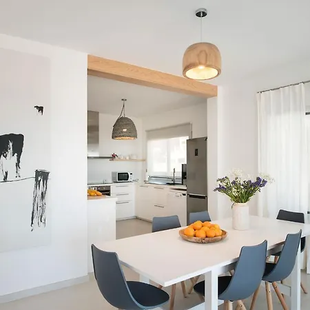 Lucitimo - Modern 3 Bedroom - Perfect For Families - Well Furnished Interior